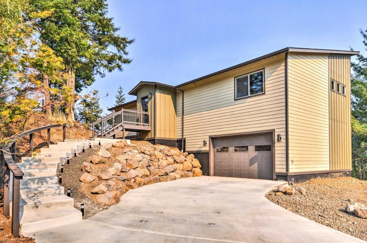 Gorge Retreat - Modern Carson Home With Mtn Views! Exterior foto