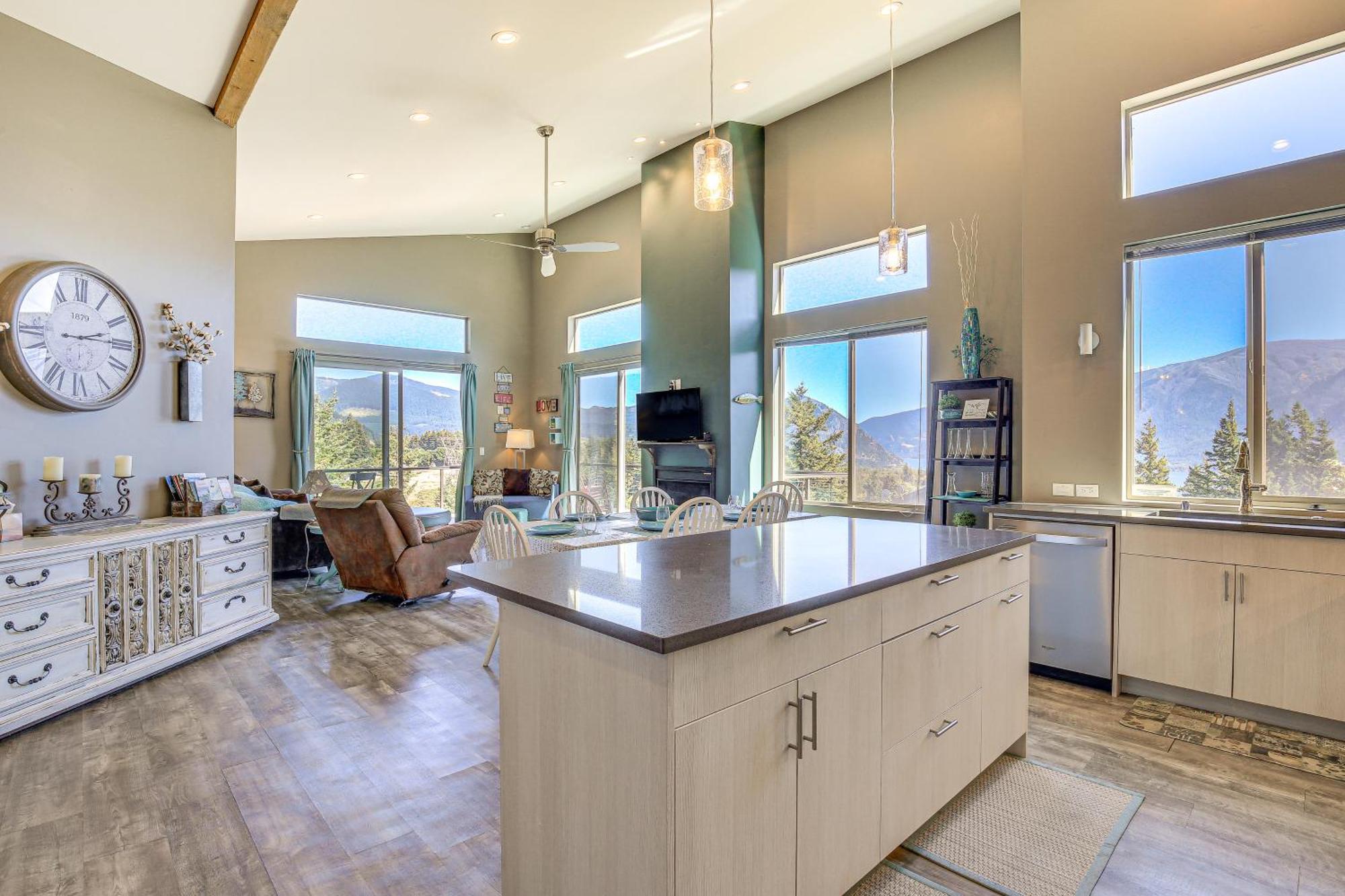 Gorge Retreat - Modern Carson Home With Mtn Views! Exterior foto